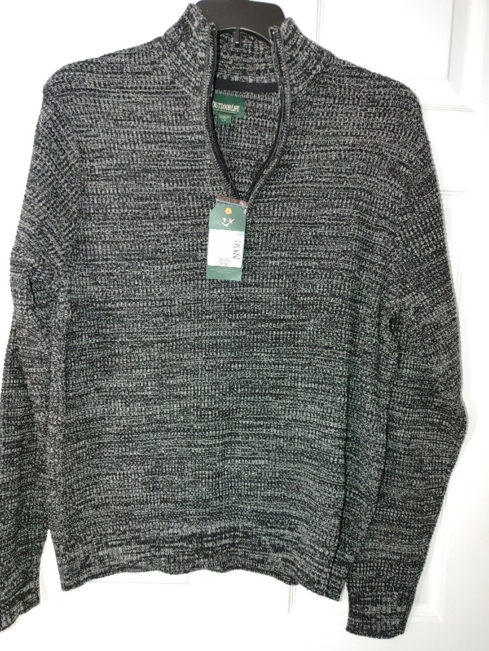 Outdoor Life- Men's Quarter‑Zip Sweater - Gray & White – Large – NWT